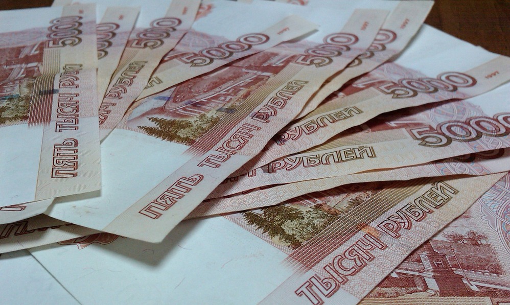 Сотрудник ГИБДД отказался от взятки в 45 миллионов рублей
