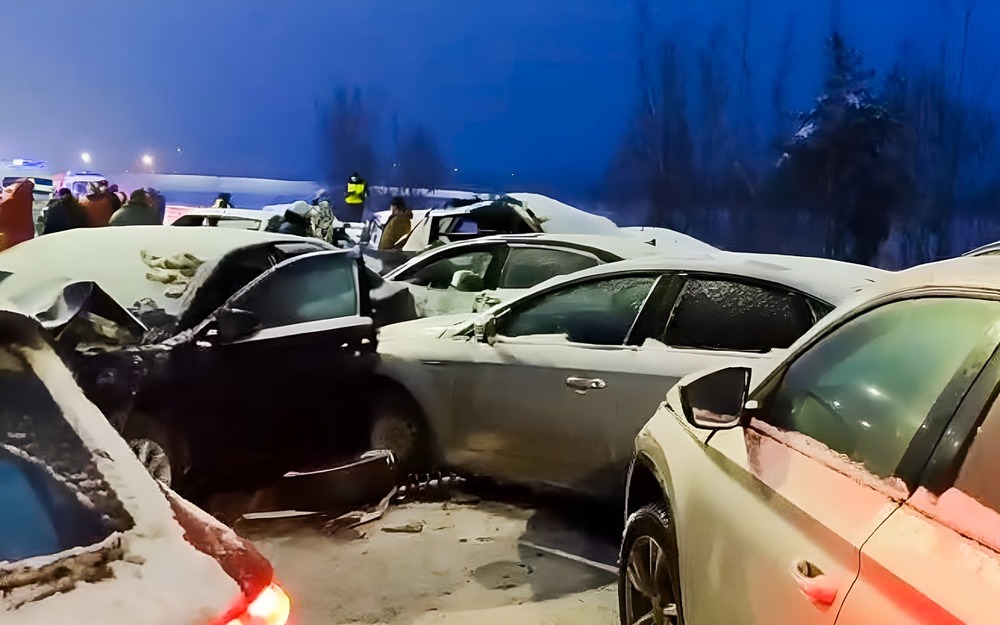 Резина не по сезону на автомобиле Chery могла стать причиной ДТП с участием 60 машин - СК