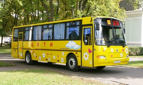 Школьным автобусам разрешат ездить по «выделенкам»