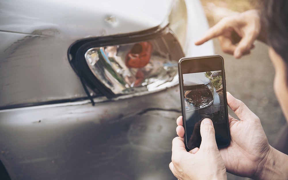 Как правильно сфотографировать авто при спорном ДТП?
