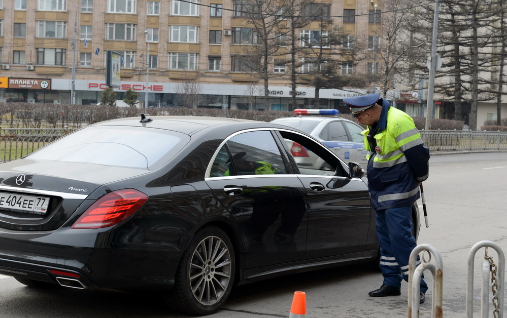 Штрафы хотят привязать к стоимости автомобиля