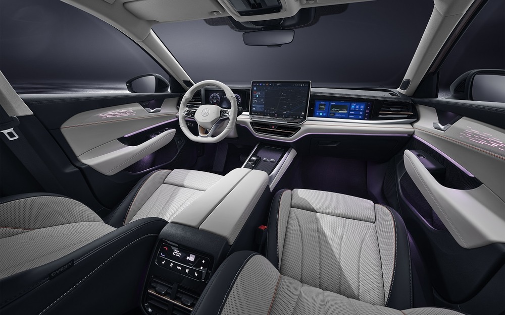 Интерьер Volkswagen Passat Pro
