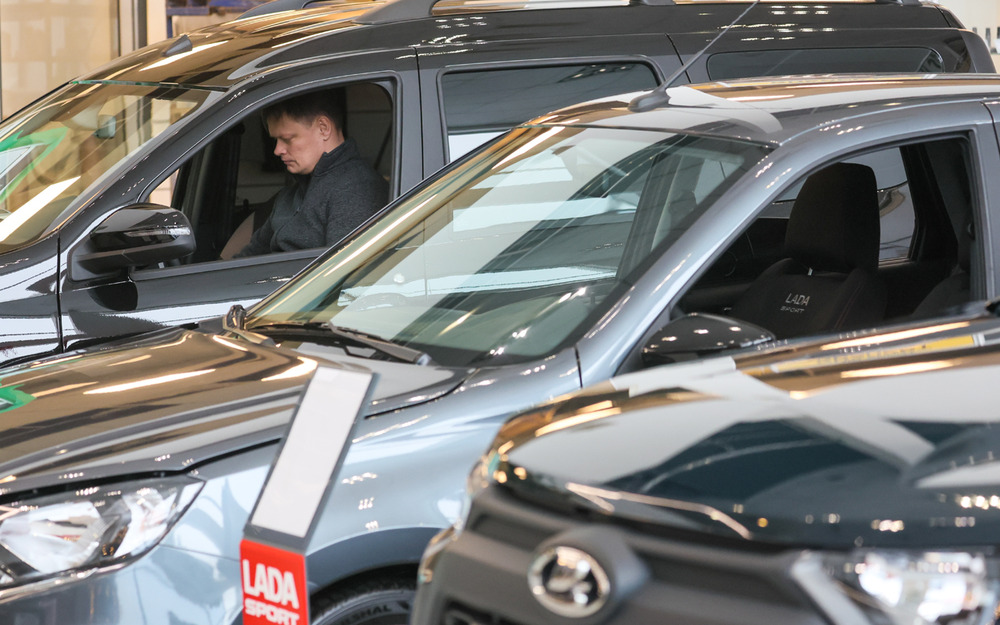Для моделей Lada разрабатывают проекционный дисплей. Кому это нужно в бюджетном сегменте?