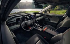 Интерьер Toyota RAV4