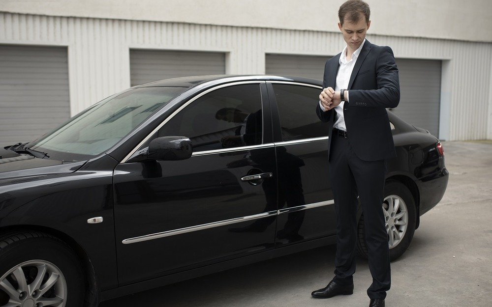 Эти премиальные иномарки россияне чаще всего готовы взять в кредит