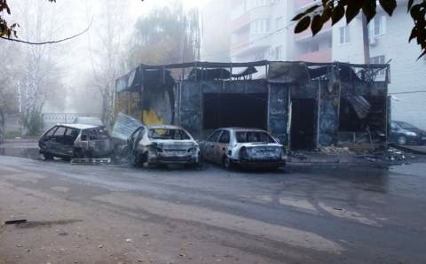 В Ростове-на-Дону сгорело 15 автомобилей