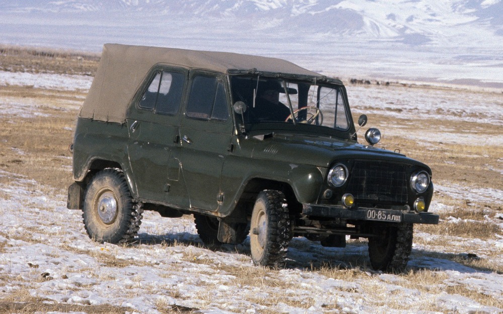 УАЗ-469 выпускался в Ульяновске с 1972 года, в 1985-м сменив индекс на УАЗ-3151. На фото - УАЗ-469 в Чуйской степи, 1980 год