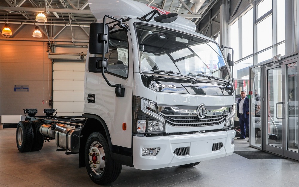 Продажи Dongfeng выросли в 11 раз: как меняется рынок новых фур в России