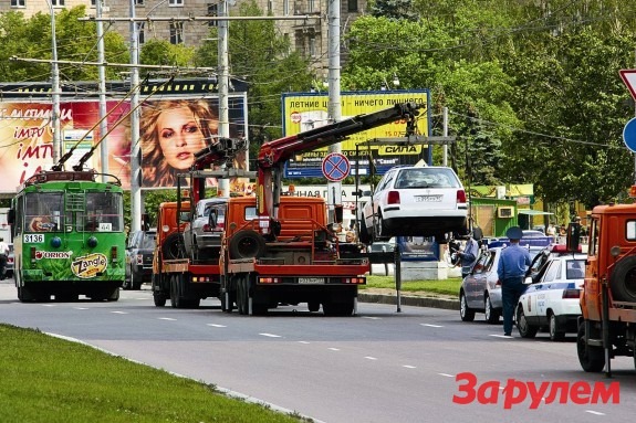 Столичные автовладельцы будут платить за эвакуацию своих машин уже с сентября
