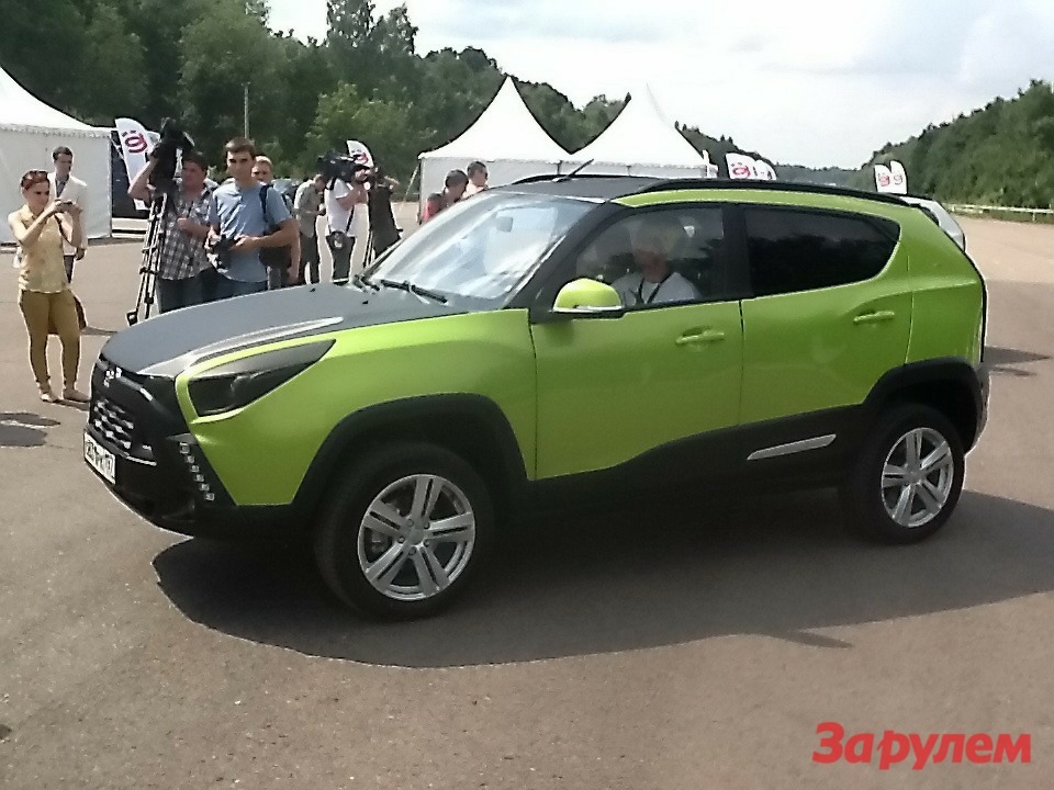 Предсерийный ё-мобиль предстал перед публикой