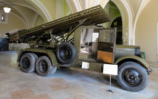 Боевая машина БМ-13 - единственная сохранившаяся до наших дней «Катюша». Ее можно увидеть в Военно-историческом музее артиллерии, инженерных войск и войск связи в Санкт-Петербурге.