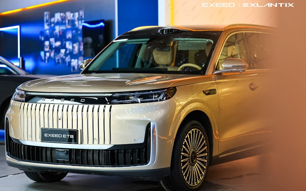 Мощный движок, полный привод, просторный салон - новый флагман едет в РФ