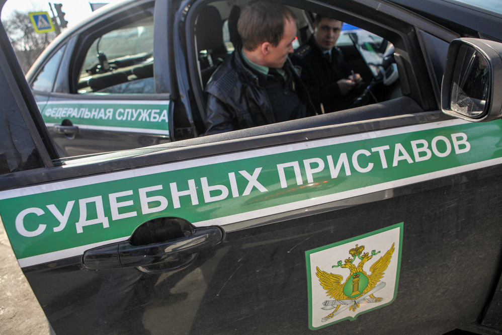 У должников по штрафам стали блокировать водительские удостоверения