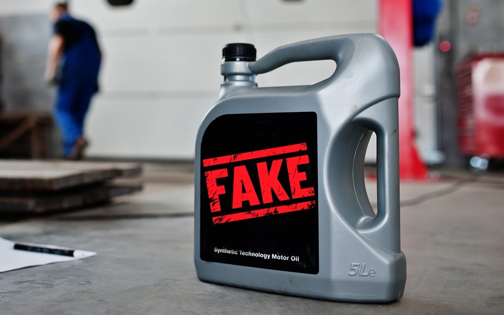 Водители массово жалуются на поддельные автомасла, купленные онлайн
