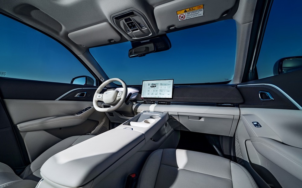Интерьер Haval Xiaolong Max