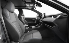 Интерьер Toyota RAV4