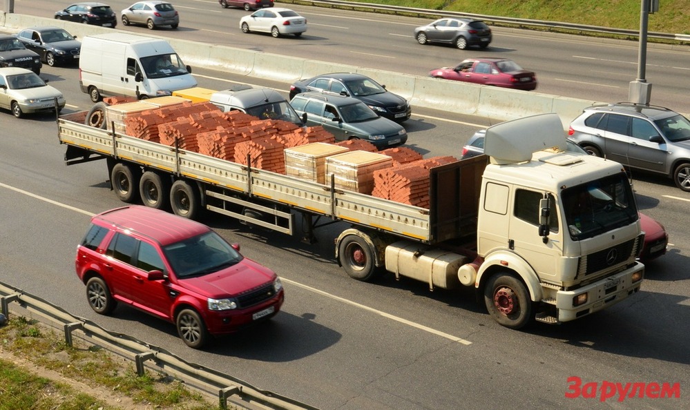 В планах - ограничить въезд большегрузов с классом ниже Euro 2 в пределы МКАД, а фуры ниже Euro 3 не пускать и на ТТК