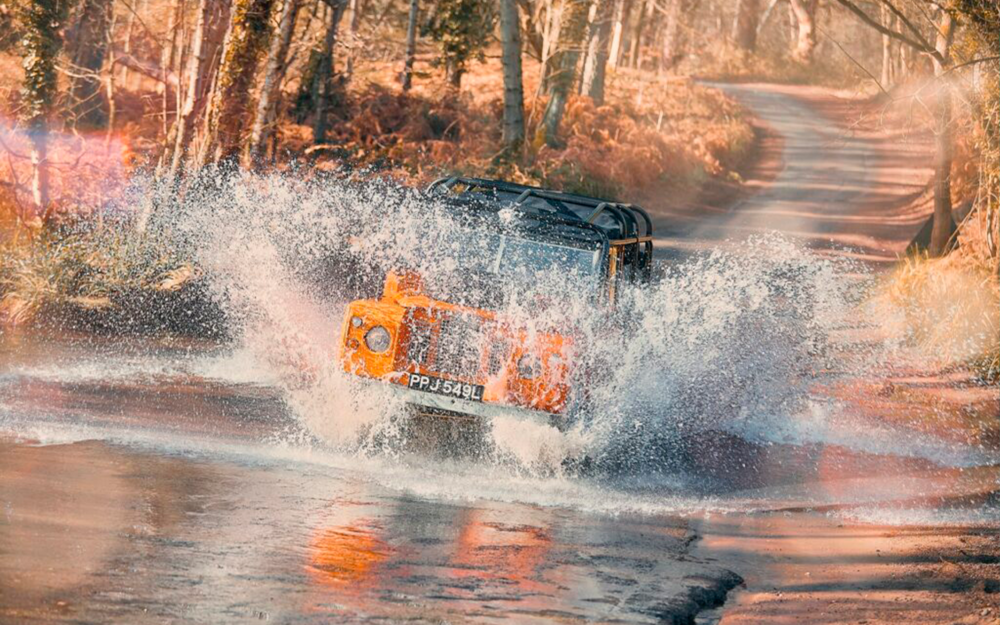 Из классического Land Rover сделали люксовый автомобиль для отдыха