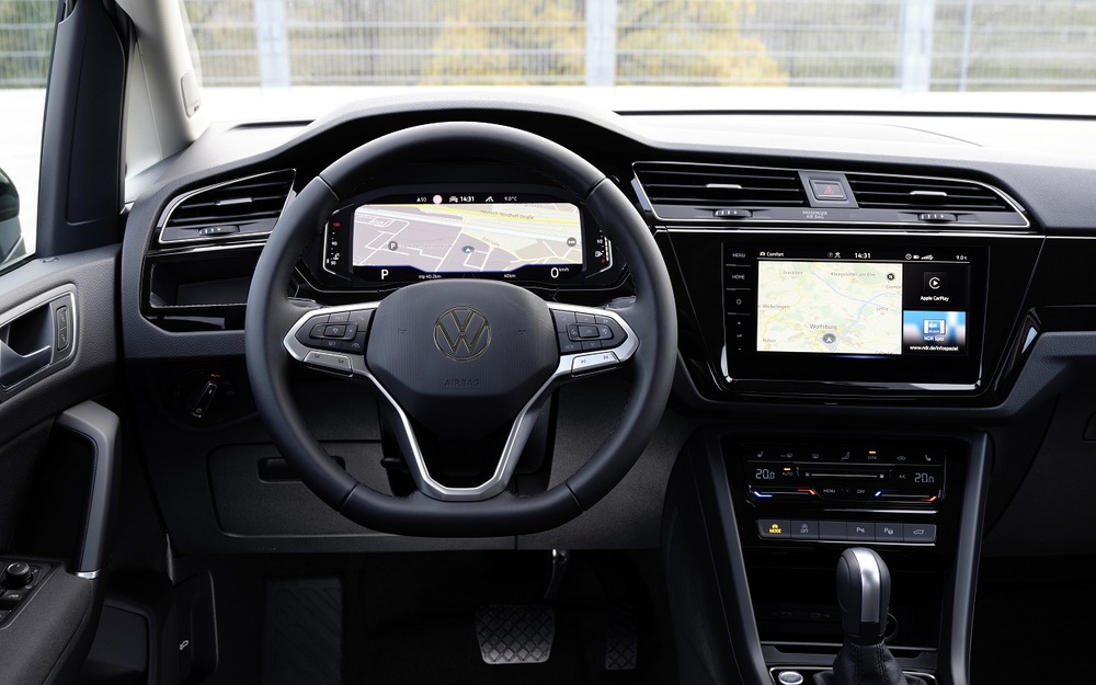 Интерьер Volkswagen Touran