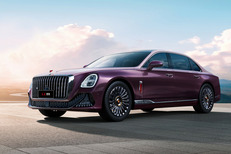 Похоже, что Hongqi L1 предстоит стать самым дорогим китайским седаном среди моделей, поставляемых в нашу страну официально - вряд ли его стоимость будет ниже 10 млн рублей.