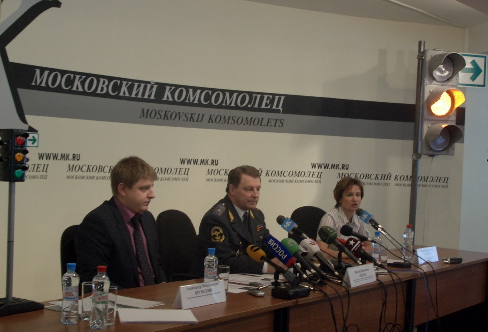 ГИБДД не спешит разрешать правый поворот на красный