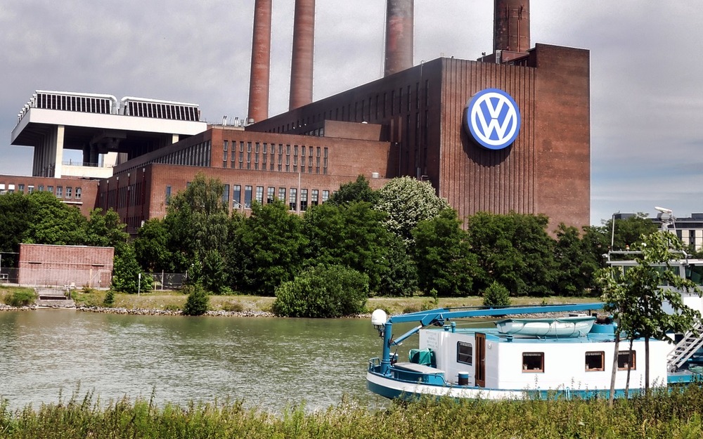 До 120 тысяч увольнений: как Volkswagen пытается спастись от кризиса