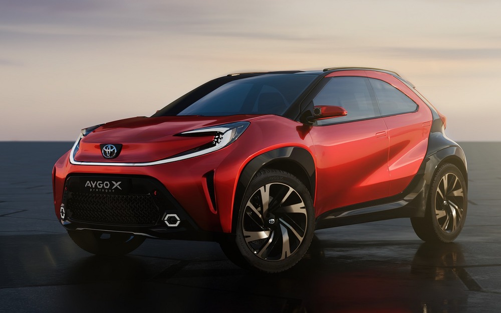 Новый компакт-кроссовер Toyota - первые официальные фото