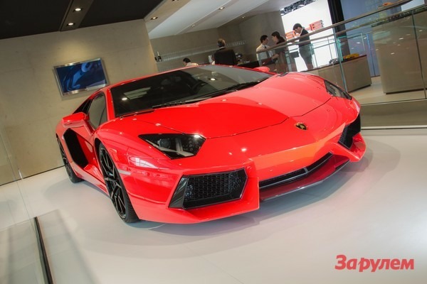 За Lamborghini Aventador с отключаемыми цилиндрами просят более 17,6 млн руб.