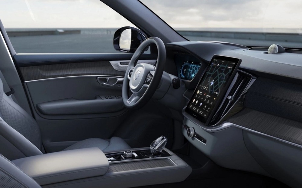 Интерьер обновленного Volvo XC90 2025
