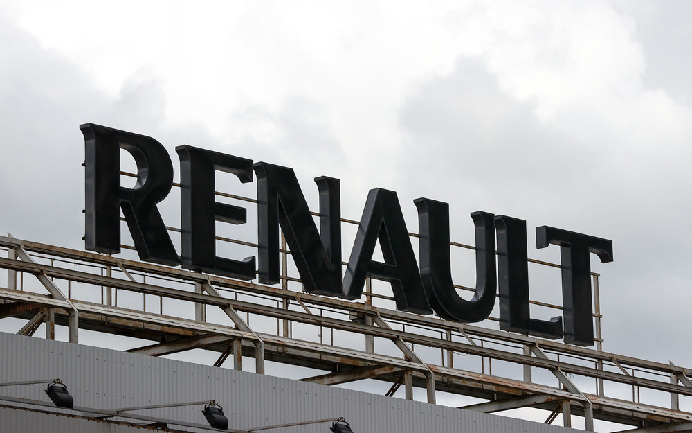 Рабочие Renault не хотят делать оружие вместо машин