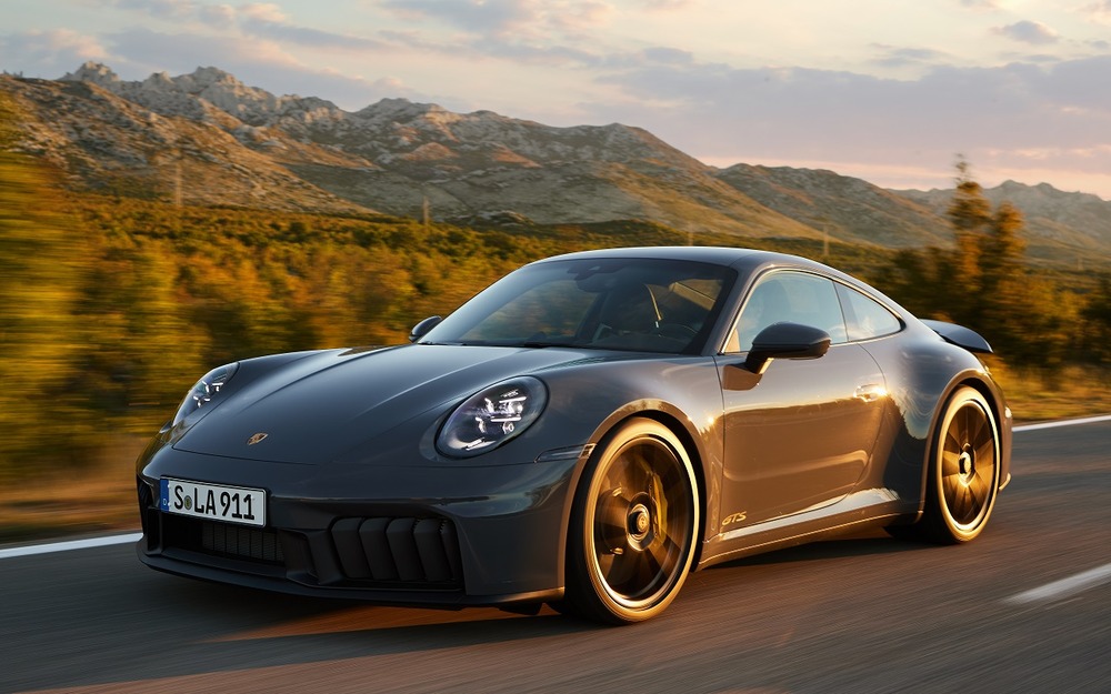 Марка Porsche отказывается от электрификации