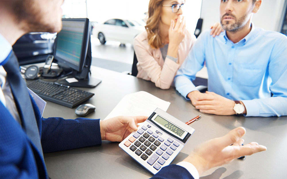 Названа средняя цена легкового автомобиля в России