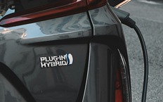 Миф об опасном излучении в гибридных автомобилях развеян