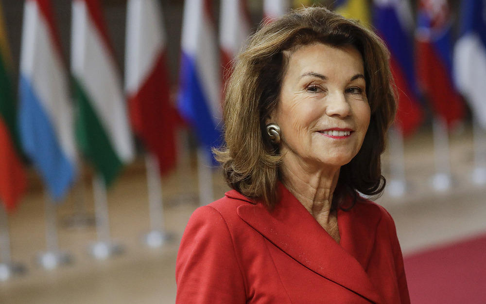 А что, так можно?! Экс-канцлера Австрии лишили прав