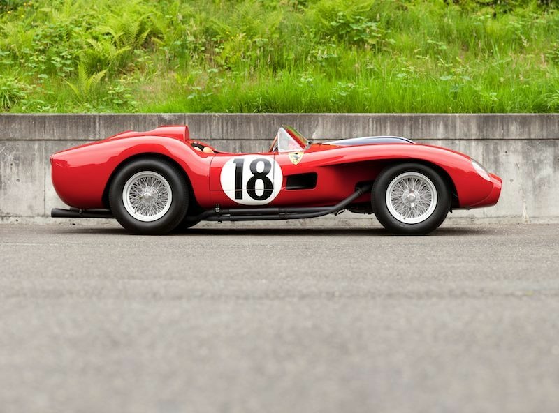 Ferrari продан за рекордные деньги