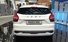 Lada Iskra SW на ПМЭФ-2025: самое интересное - в багажнике!