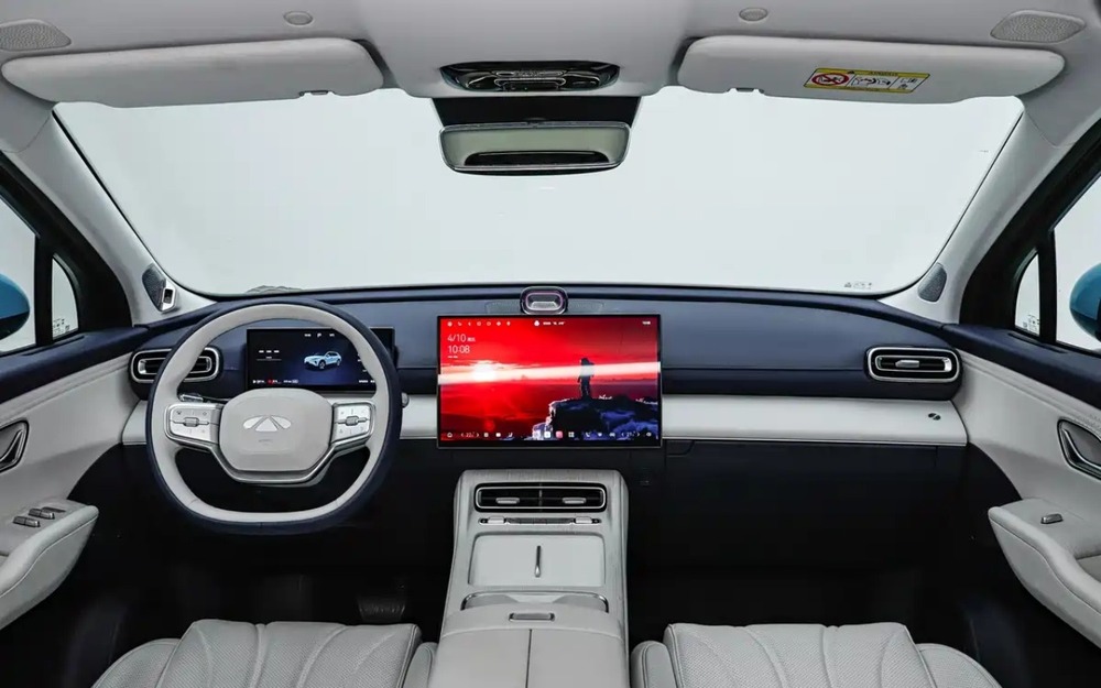 Интерьер Changan Qiyuan E07