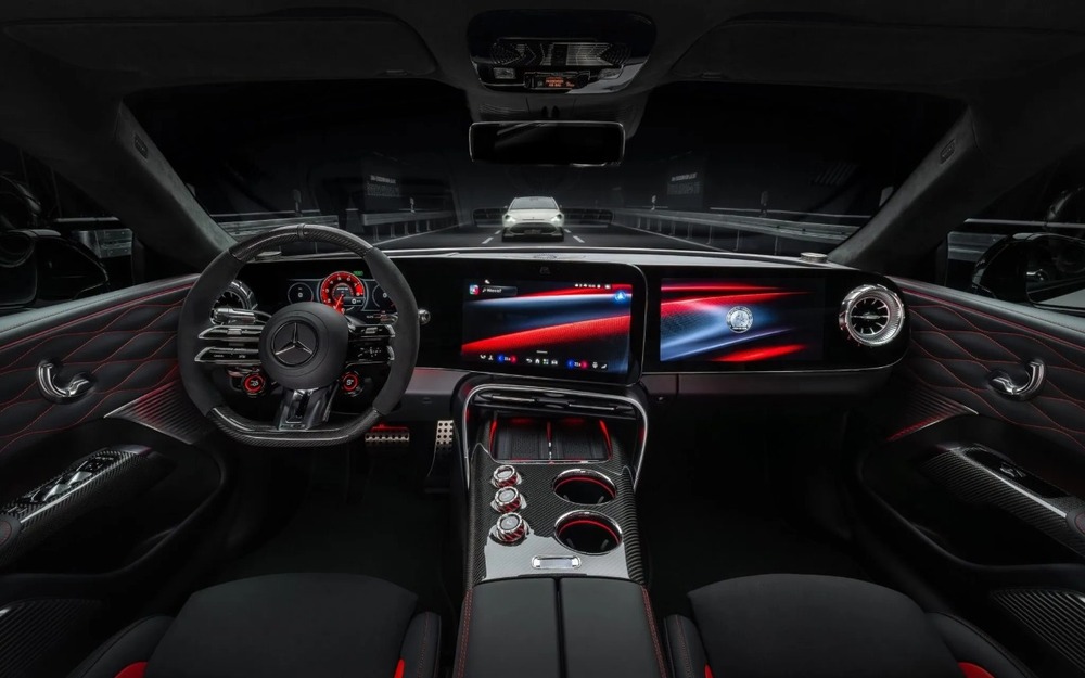 Новый электрокроссовер AMG