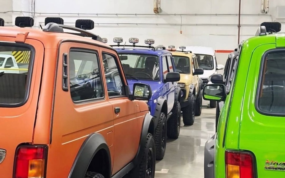 Ниву начали красить в крутые цвета - это пойдет в серию?