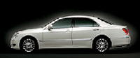 Toyota запускает новый Crown Majesta