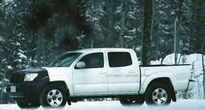 Новая Toyota в камуфляже