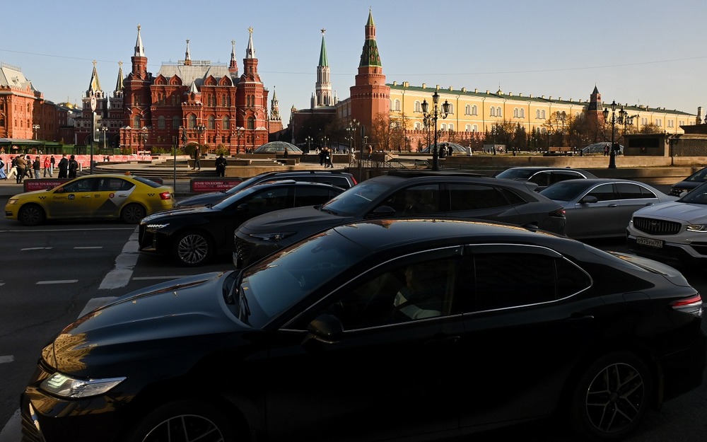 Вредна ли для автомобиля долгая работа на холостом ходу в жару? Ответ эксперта