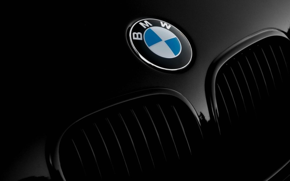 Самый дешевый кроссовер BMW серьезно обновится: подробности и фото