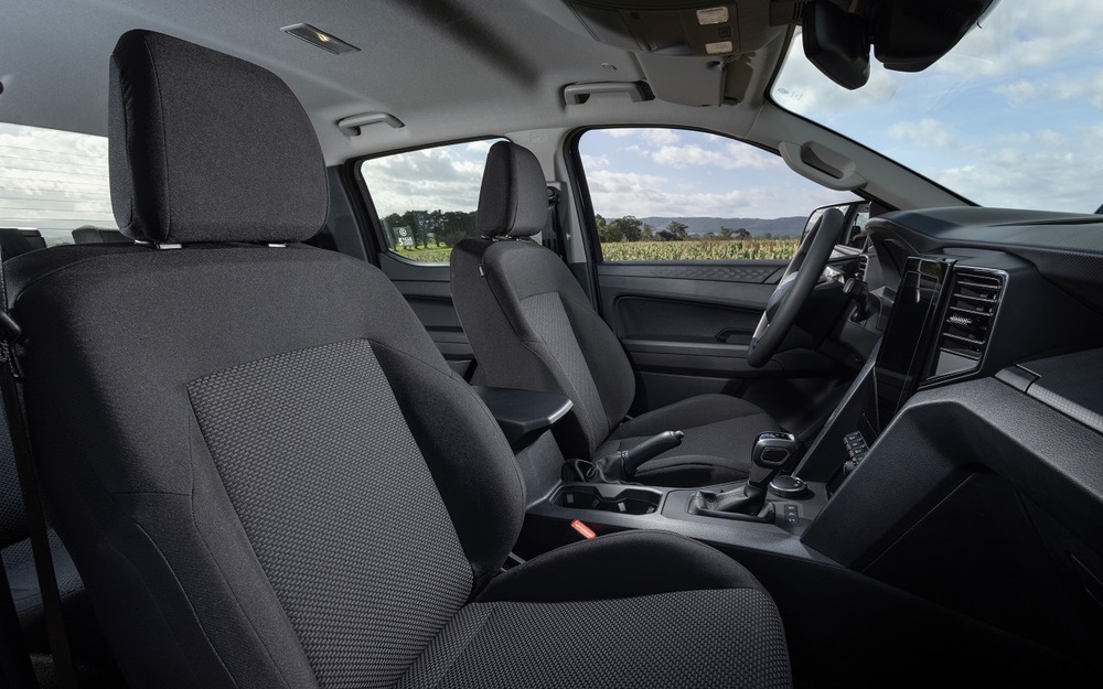 Интерьер Volkswagen Amarok