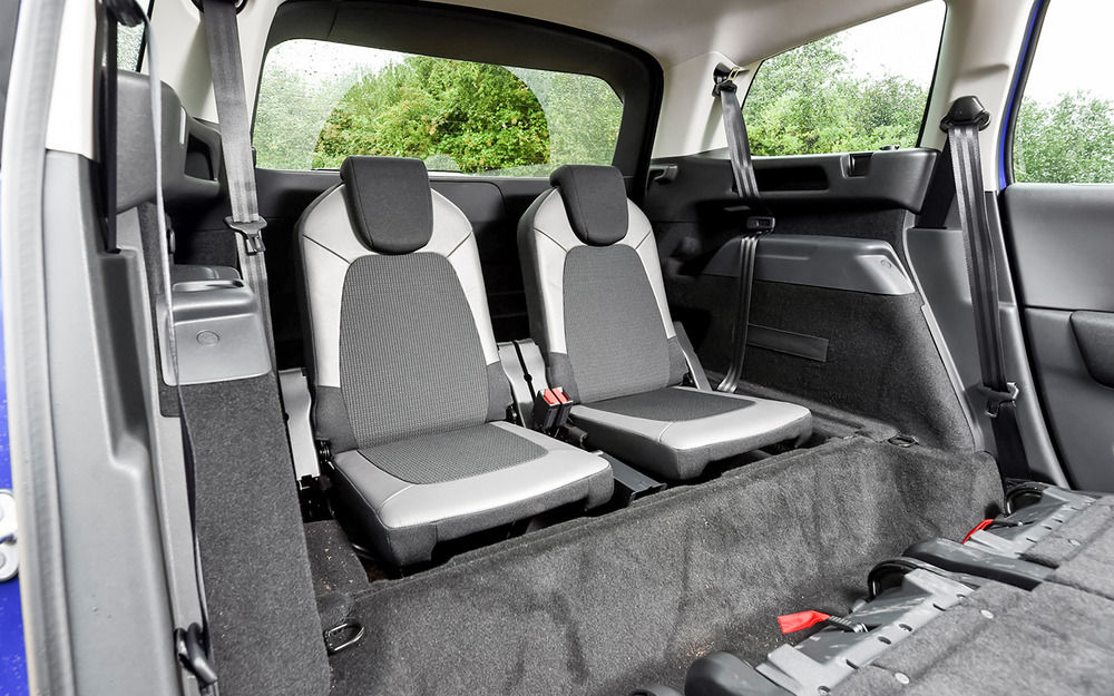 Ресурс движка 500 тысяч км, крепкие подвеска и кузов - «француз» по цене Ларгуса!