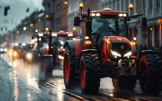 Трактор на трассе: когда обгон тихохода все равно запрещен