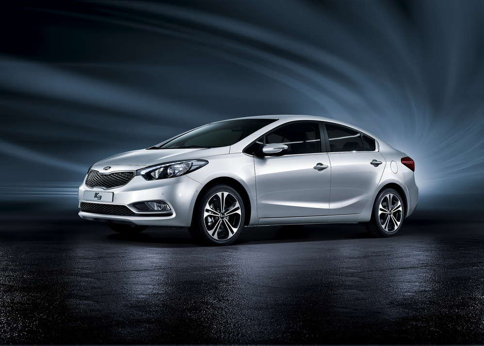 Kia опубликовал «живые» фото нового Cerato