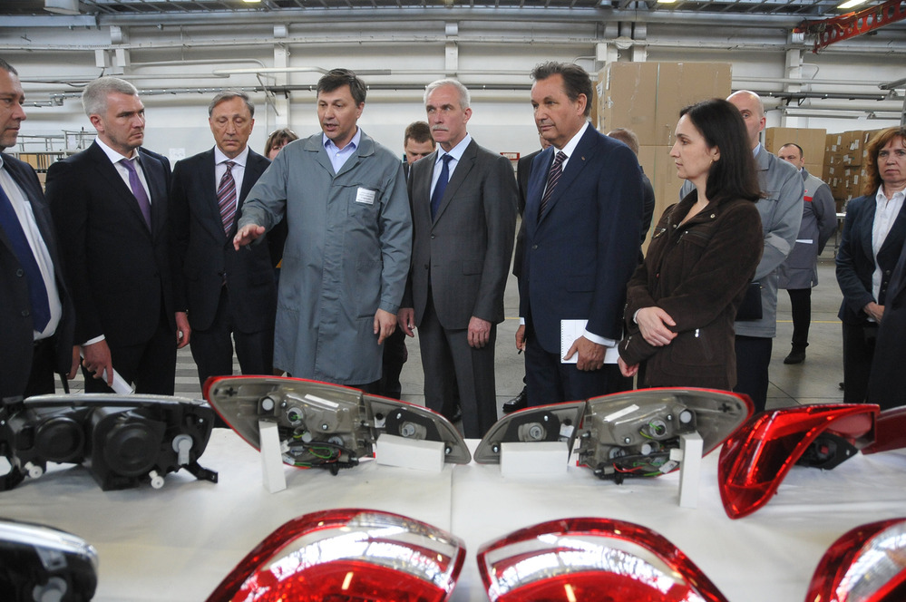АВТОВАЗ собирается купить своего поставщика комплектующих - группу ОАТ