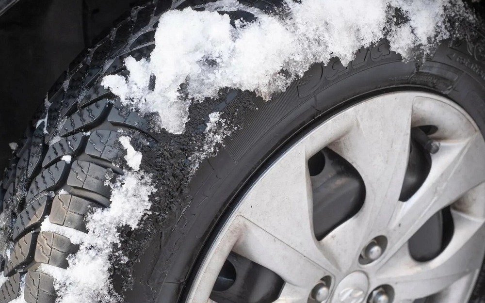 Здесь до тормозного диска и суппорта грязь почти не добирается.