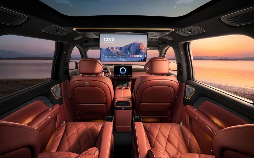 «Китайский Cullinan» показал свой интерьер